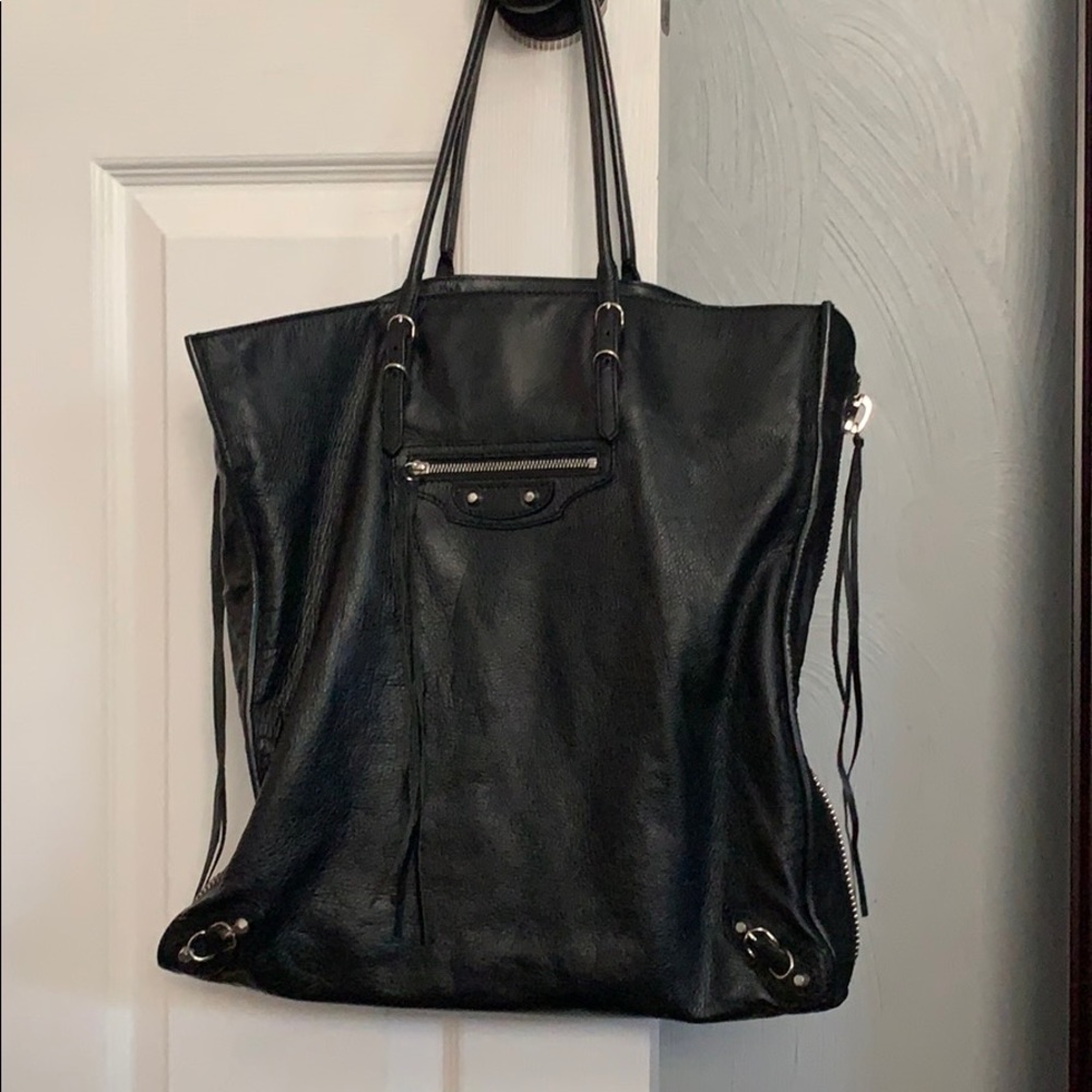 ❌SOLD❌ Authentic Balenciaga Papier Ledger Tote